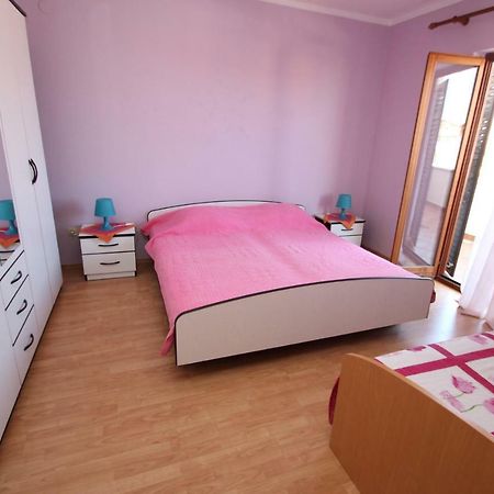Apartment Sandi Vrsar Ngoại thất bức ảnh