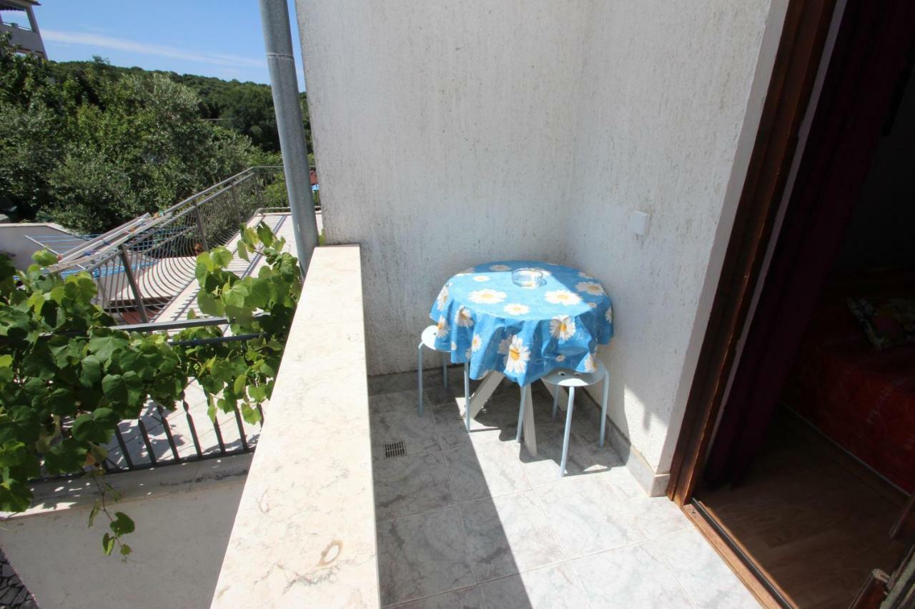 Apartment Sandi Vrsar Ngoại thất bức ảnh
