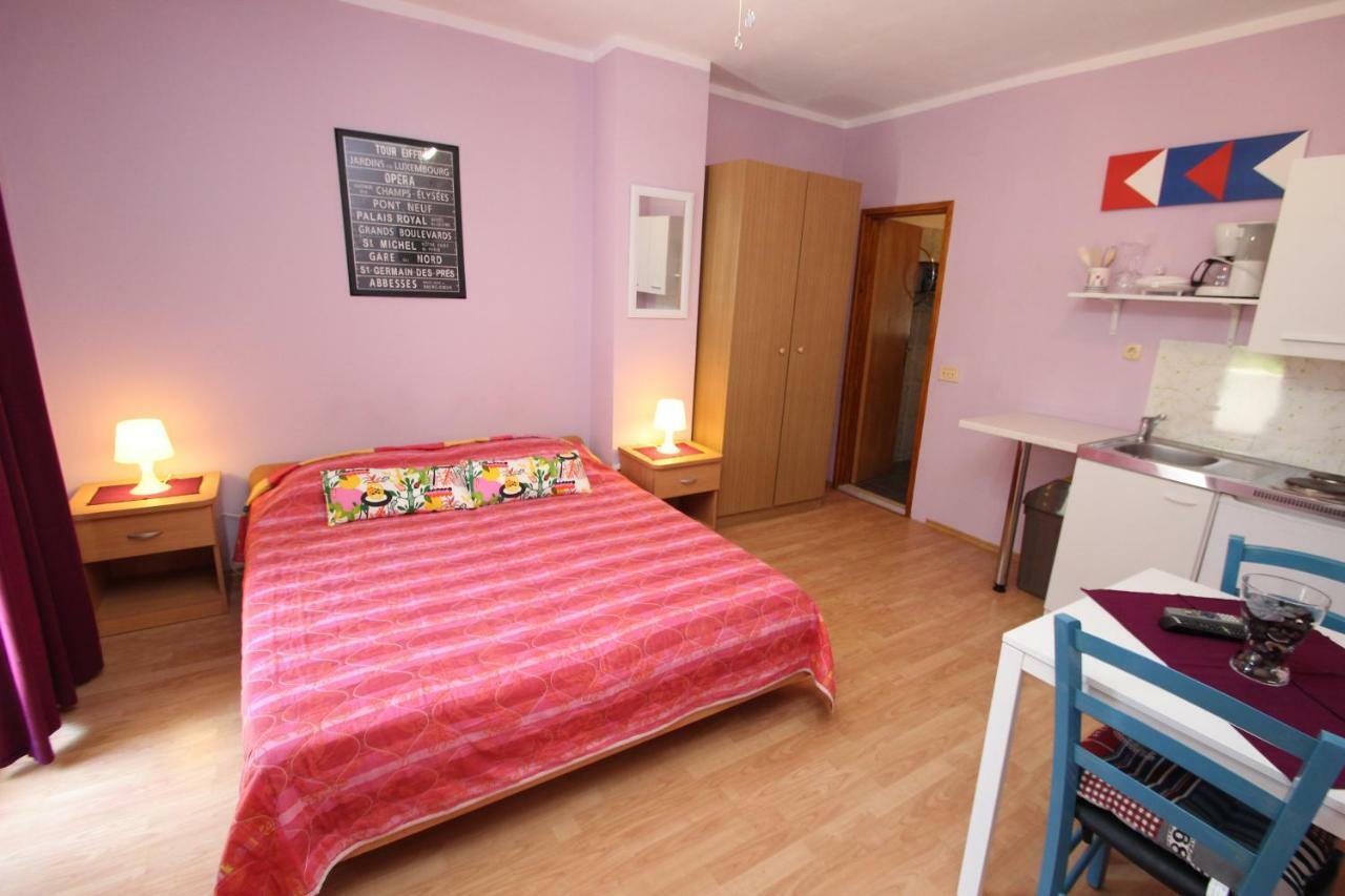 Apartment Sandi Vrsar Ngoại thất bức ảnh